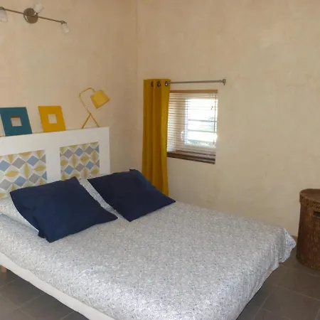 Le Chemin Des Pouzes Apartment Vallon-Pont-d'Arc Exterior photo
