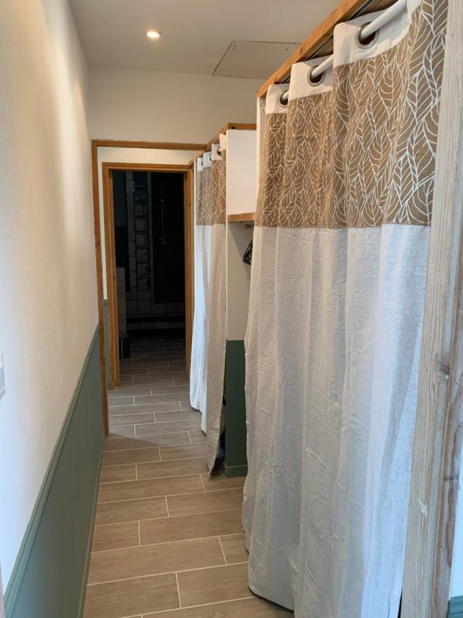 Le Chemin Des Pouzes Apartment