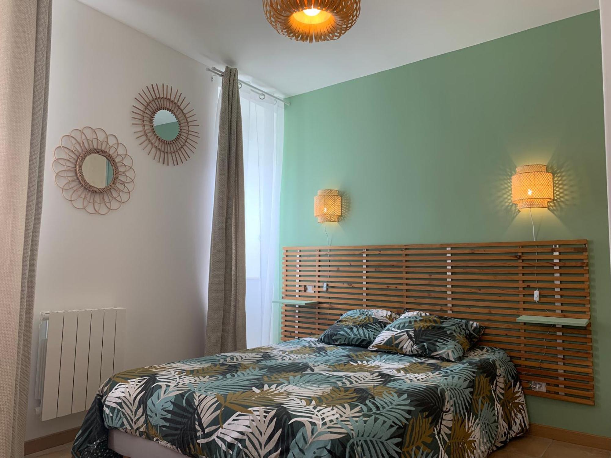 Le Chemin Des Pouzes Apartment
